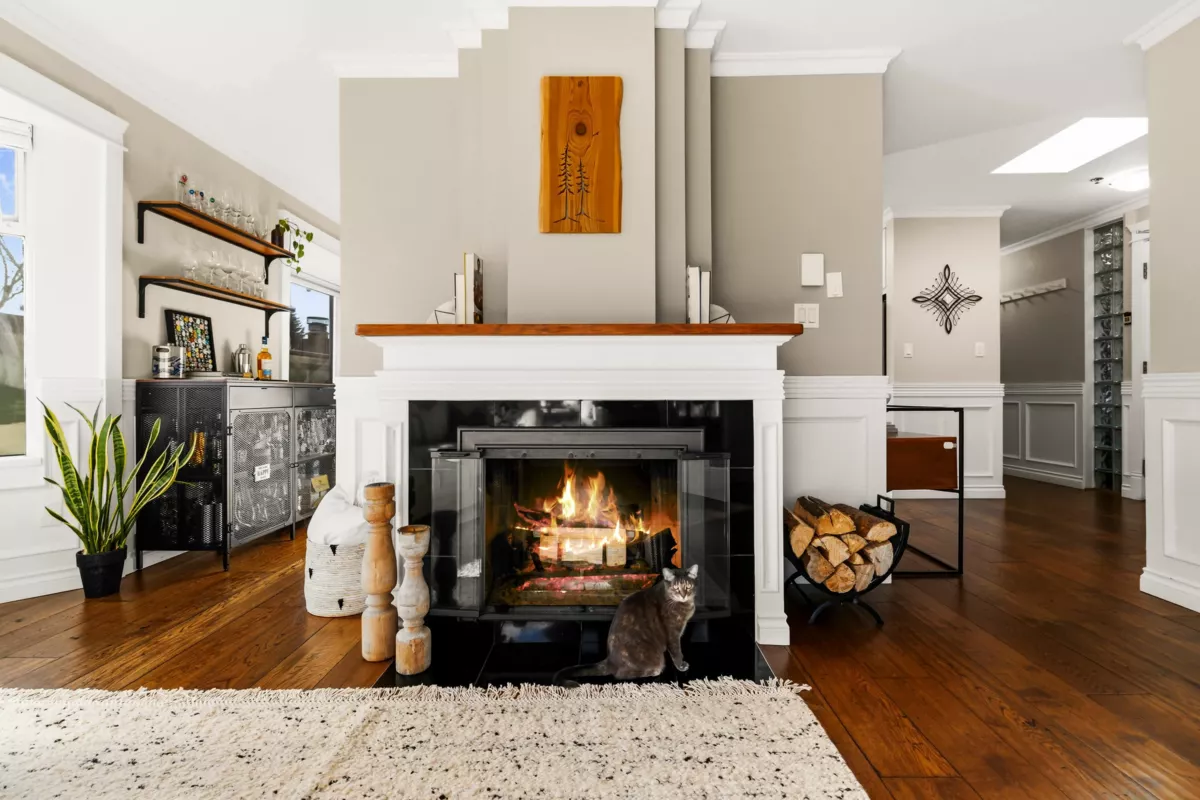 Family Room Photo of 401 1925 W 2nd Avenue, Vancouver, BC