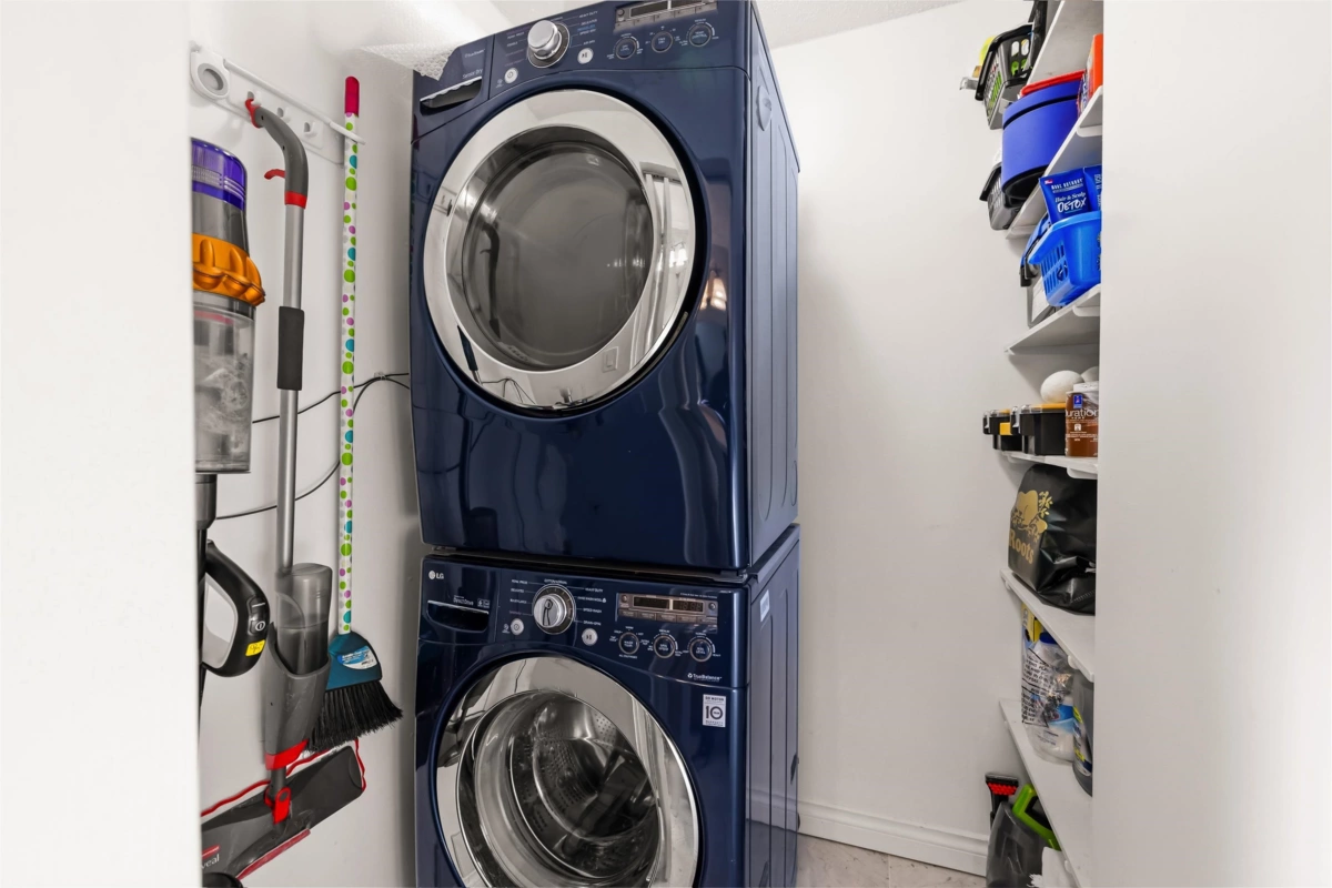 Hot Tub / Spa Photo of 401 1925 W 2nd Avenue, Vancouver, BC