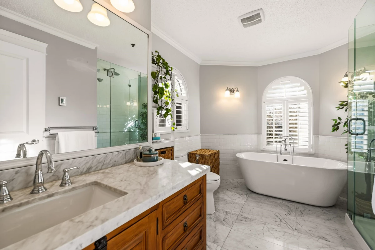 Powder Room Photo of 401 1925 W 2nd Avenue, Vancouver, BC