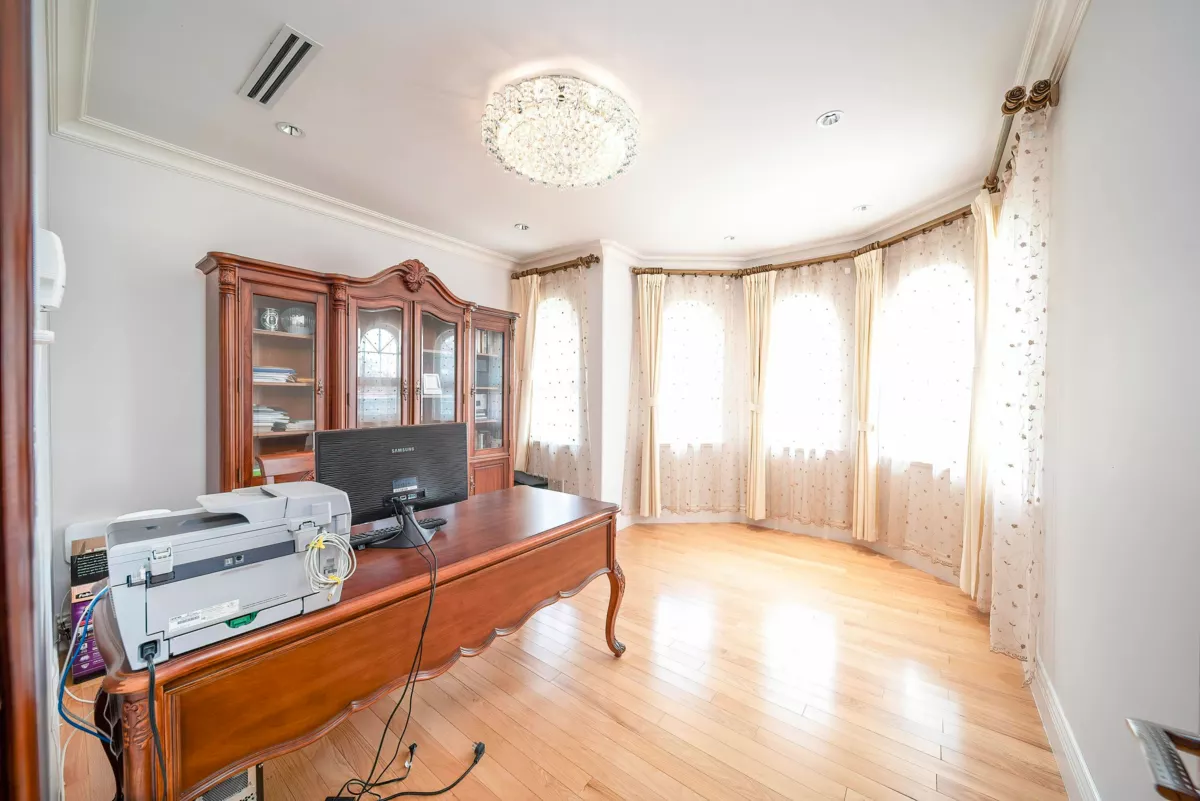 Breakfast Nook Photo of 7353 Union Street, Burnaby, BC