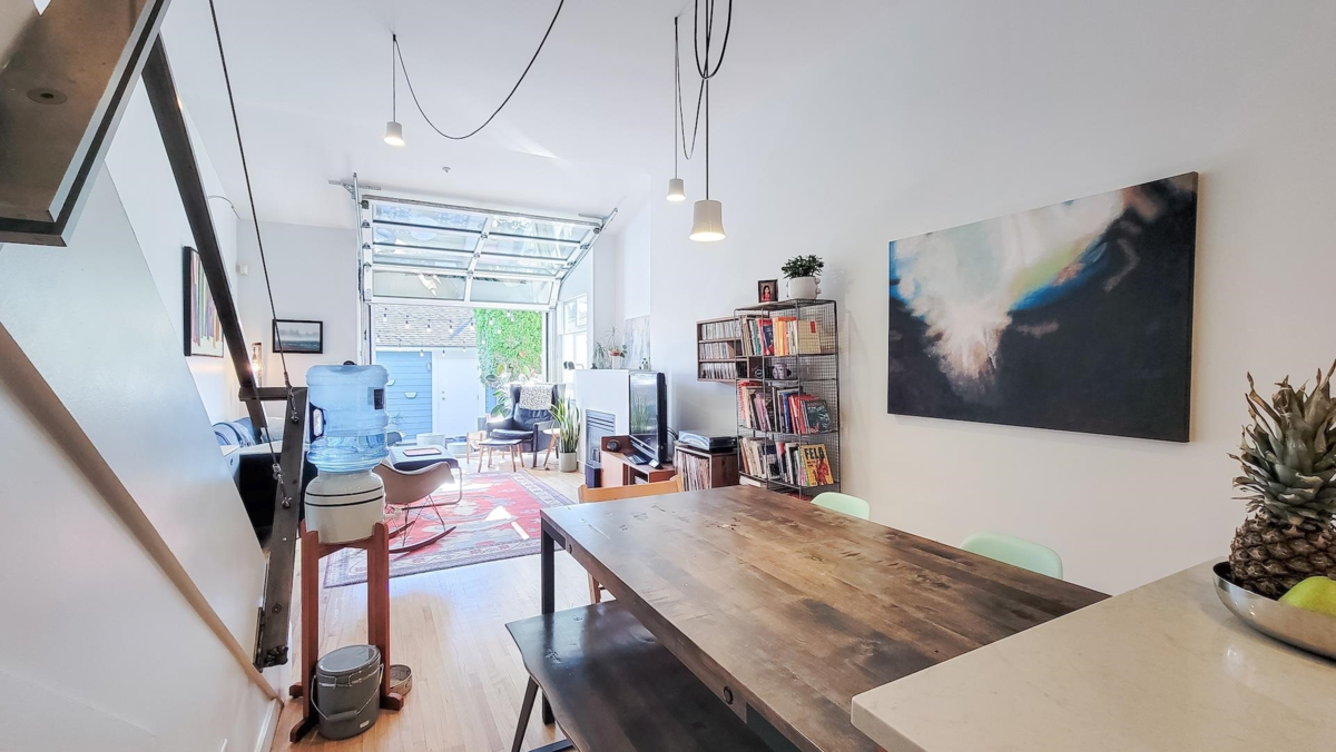 Kitchen Photo of 990 E 13th Avenue, Vancouver, BC