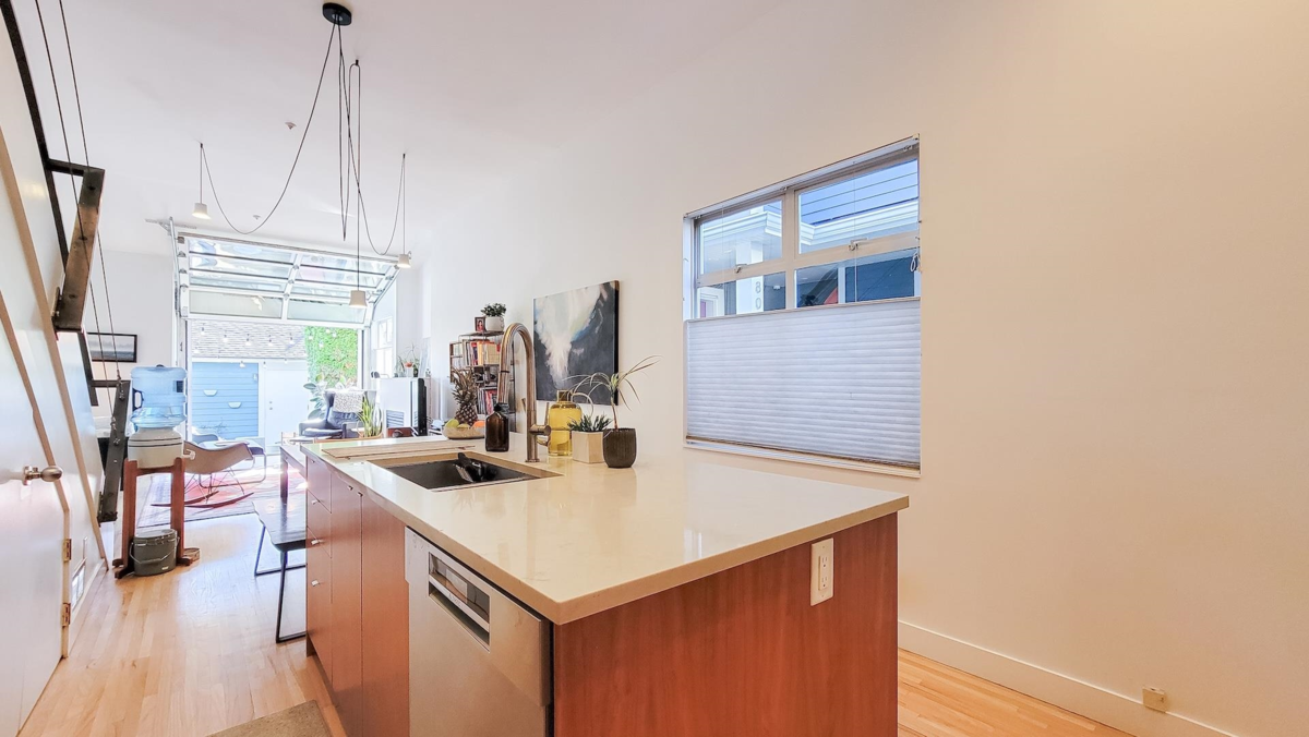 Pantry Photo of 990 E 13th Avenue, Vancouver, BC