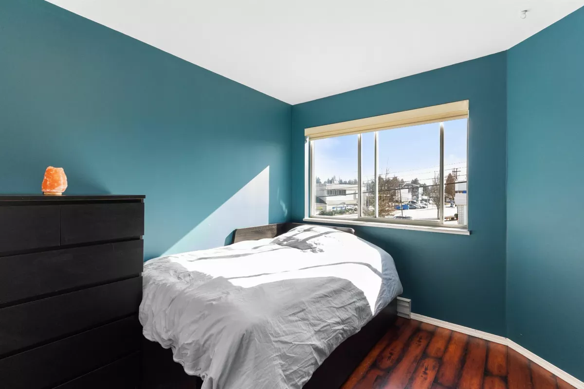 Basement Recreation Room Photo of 224 33175 Old Yale Road, Abbotsford, BC