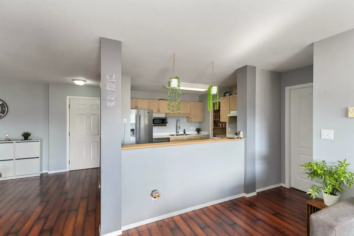 Bedroom 3 Photo of 224 33175 Old Yale Road, Abbotsford, BC