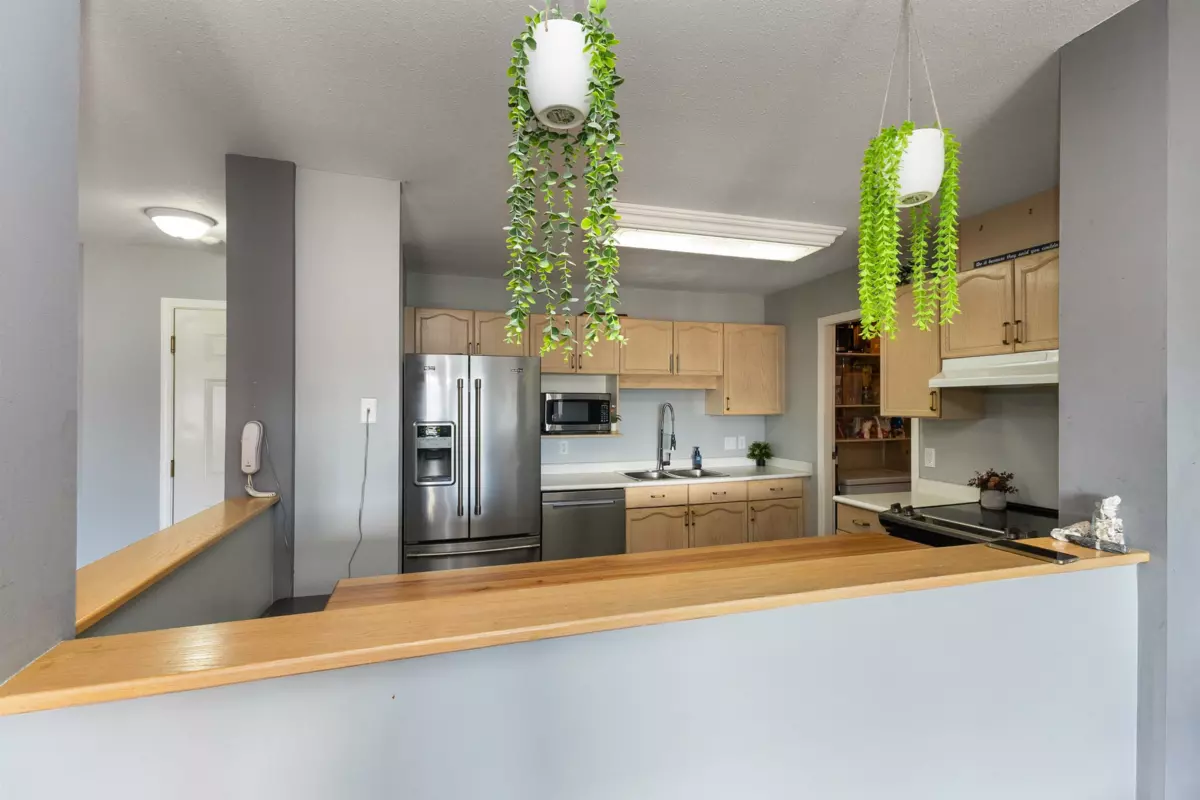 Bedroom 4 Photo of 224 33175 Old Yale Road, Abbotsford, BC