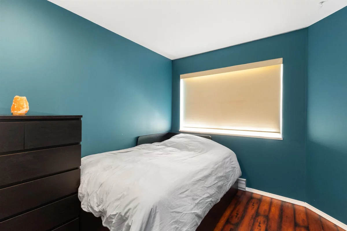 Laundry Room Photo of 224 33175 Old Yale Road, Abbotsford, BC