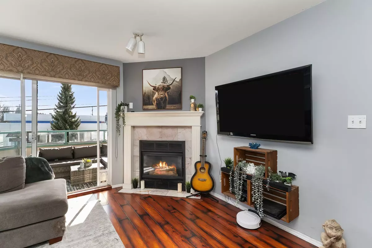 Pantry Photo of 224 33175 Old Yale Road, Abbotsford, BC