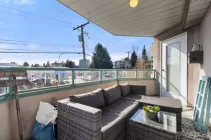 Breakfast Nook Photo of 224 33175 Old Yale Road, Abbotsford, BC