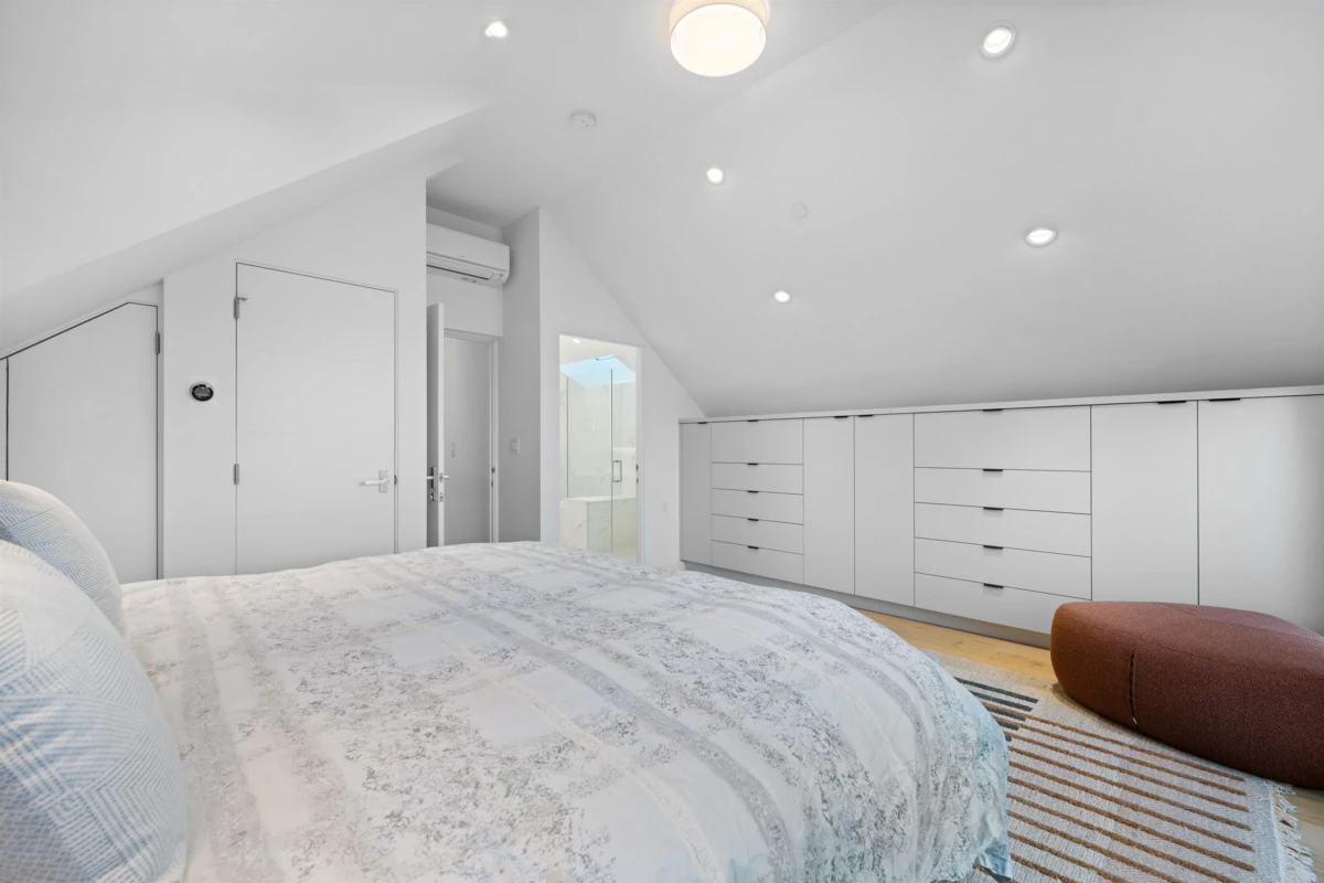 Laundry Room Photo of 2142 W 1st Avenue, Vancouver, BC