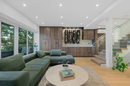 2142 W 1st Avenue, Vancouver, BC