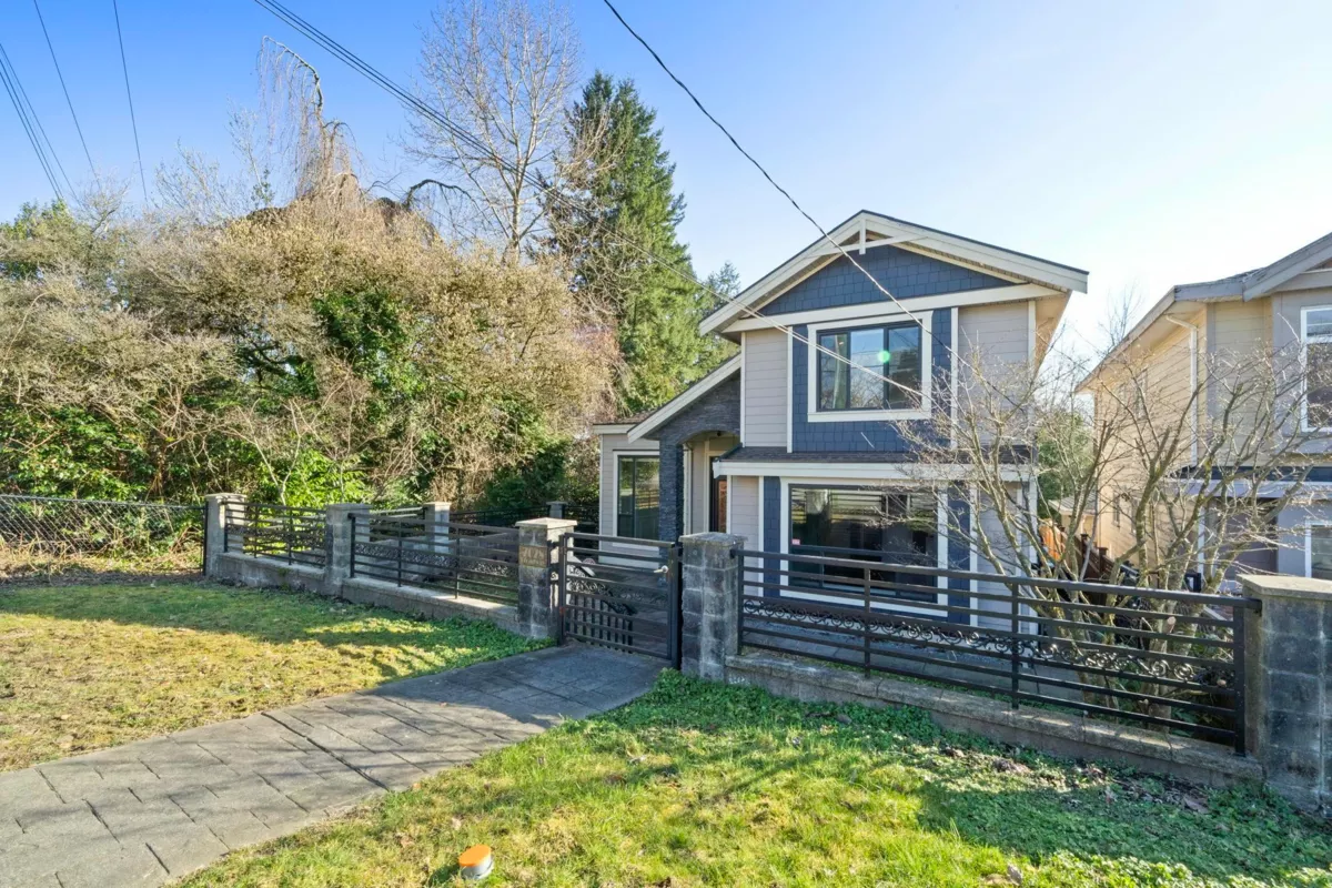 Community Amenities Photo (Clubhouse) of 7028 Broadway, Burnaby, BC