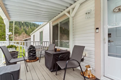 Front Yard Photo of 58 65367 Kawkawa Lake Road, Hope, BC