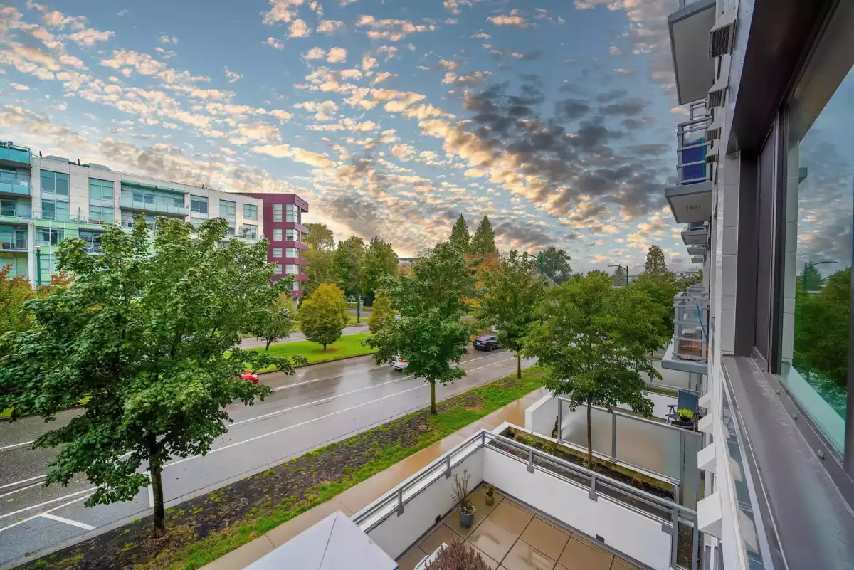 Basement Recreation Room Photo of 205 4932 Cambie Street, Vancouver, BC