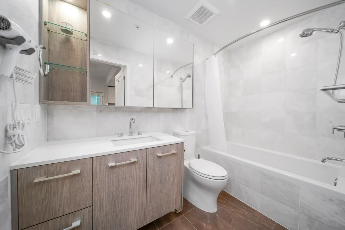 Powder Room Photo of 205 4932 Cambie Street, Vancouver, BC