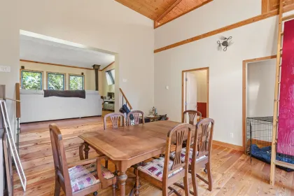 Loft / Bonus Room Photo of 7103 Sechelt Inlet Road, Sechelt, BC