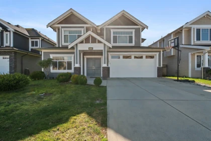 33008 Egglestone Avenue, Mission, BC, Mission — Single Family Residence for sale