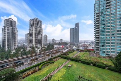 802 4398 Buchanan Street, Burnaby, BC, Burnaby — Apartment/Condo for sale