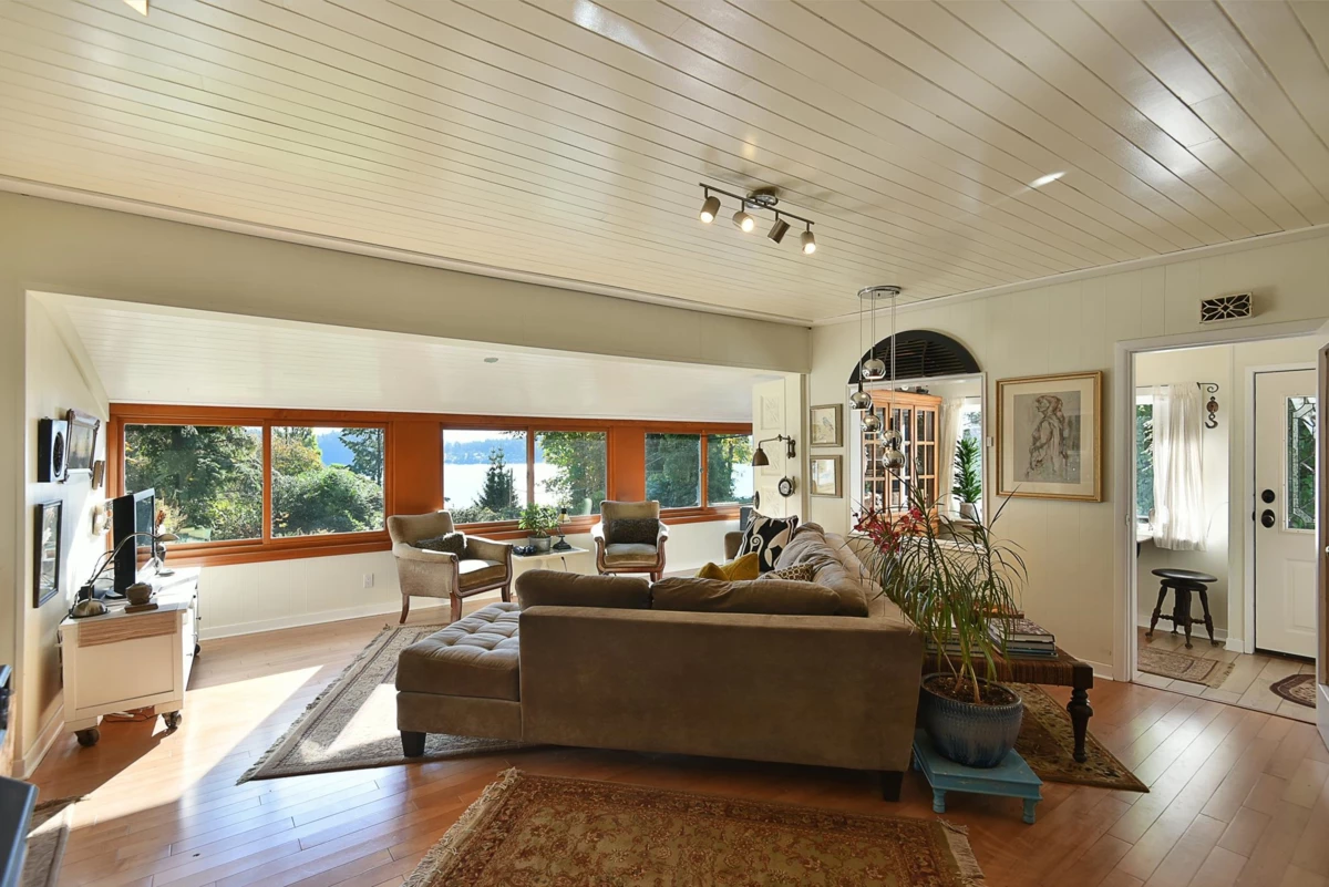 Dining Area Photo of 586 Bals Lane, Gibsons, BC