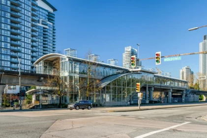 215 5460 Broadway, Burnaby, BC, Burnaby — Apartment/Condo for sale