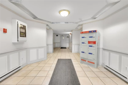 Entry Foyer Photo of 209 7465 Sandborne Avenue, Burnaby, BC
