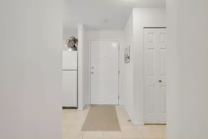 Office / Den Photo of 209 7465 Sandborne Avenue, Burnaby, BC