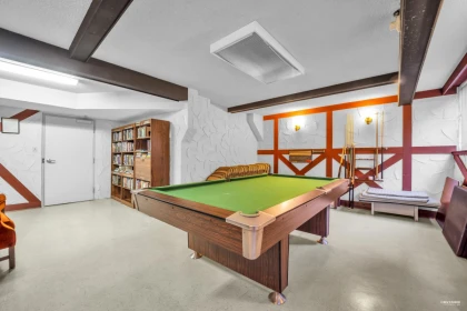 Aerial View of 905 555 13th Street, West Vancouver, BC