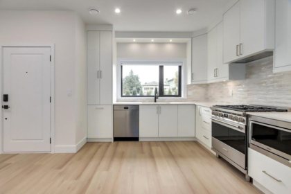 Breakfast Nook Photo of 1 4257 Knight Street, Vancouver, BC