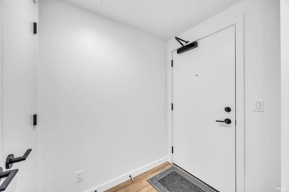 Hallway Photo of 2202 13428 105 Avenue, Surrey, BC