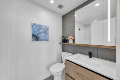 Mudroom Photo of 2202 13428 105 Avenue, Surrey, BC