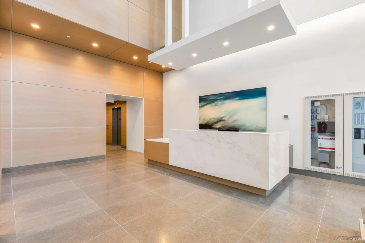 Family Room Photo of 2807 4670 Assembly Way, Burnaby, BC