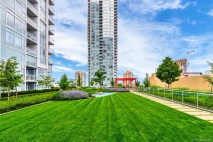 2807 4670 Assembly Way, Burnaby, BC, Burnaby — Apartment/Condo for sale
