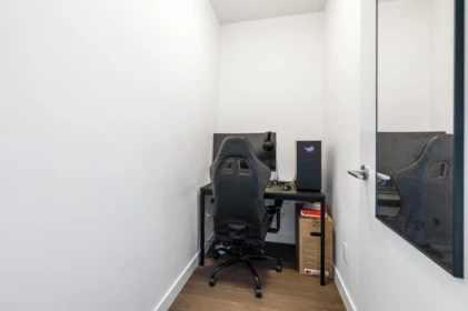 Walk-In Closet Photo of 2807 4670 Assembly Way, Burnaby, BC