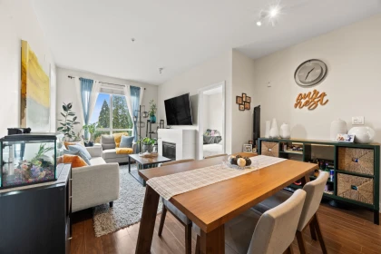 Breakfast Nook Photo of 312 15850 26 Avenue, Surrey, BC