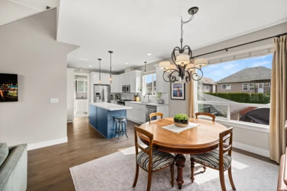 Kitchen Island Photo of 27060 35a Avenue, Langley, BC