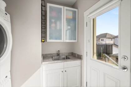 Walk-In Closet Photo of 27060 35a Avenue, Langley, BC