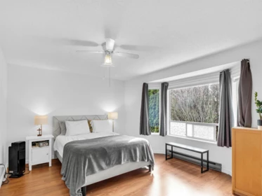 Basement Recreation Room Photo of 7 5925 177b Street, Surrey, BC
