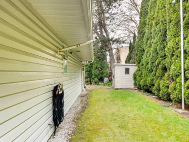 Hot Tub / Spa Photo of 7 5925 177b Street, Surrey, BC