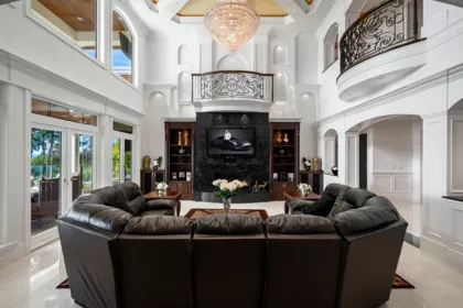 Family Room Photo of 13822 Marine Drive, White Rock, BC
