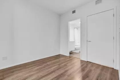 Guest Bathroom Photo of 4407 3809 Evergreen Place, Burnaby, BC