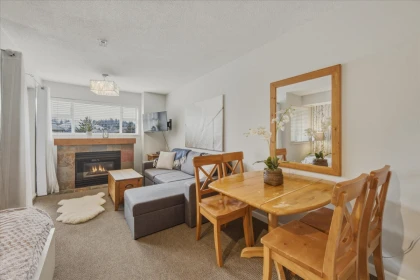 308 4360 Lorimer Road, Whistler, BC, Whistler — Apartment/Condo for sale