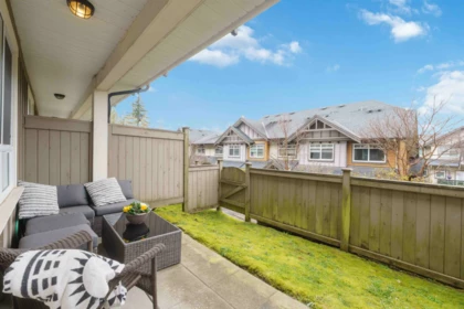 Entry Foyer Photo of 36 2955 156 Street, Surrey, BC