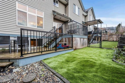 Front Yard Photo of 7 46791 Hudson Road, Chilliwack, BC