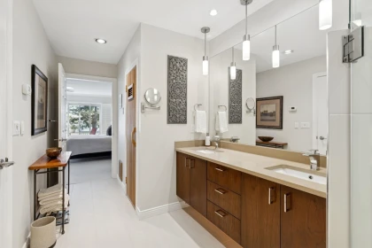 Entry Foyer Photo of 7 5110 Alderfeild Place, West Vancouver, BC