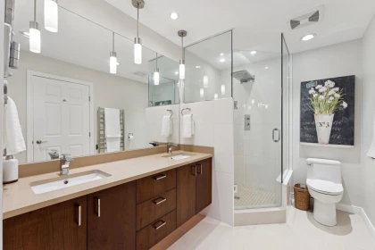 Hallway Photo of 7 5110 Alderfeild Place, West Vancouver, BC