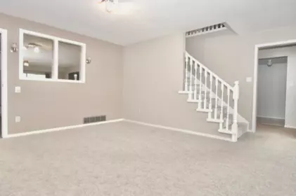Entry Foyer Photo of 7 3055 Trafalgar Street, Abbotsford, BC