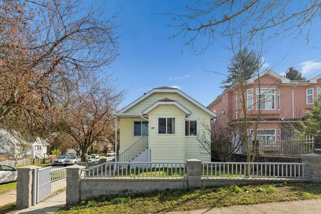 Exterior Rear Photo of 3708 Dumfries Street, Vancouver, BC