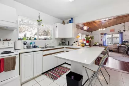Laundry Room Photo of 3708 Dumfries Street, Vancouver, BC