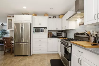 Outdoor Kitchen Photo of 7762 Fir Street, Mission, BC