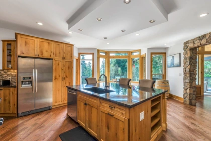 Breakfast Nook Photo of 12480 Cathy Crescent, Mission, BC