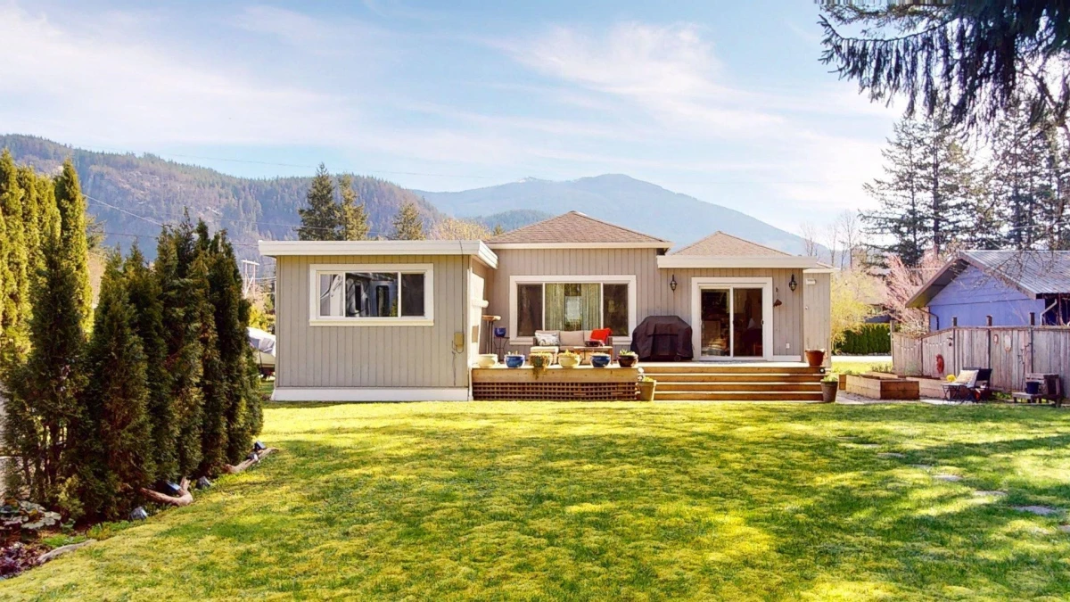 Exterior Rear Photo of 1110 Laramee Road, Squamish, BC